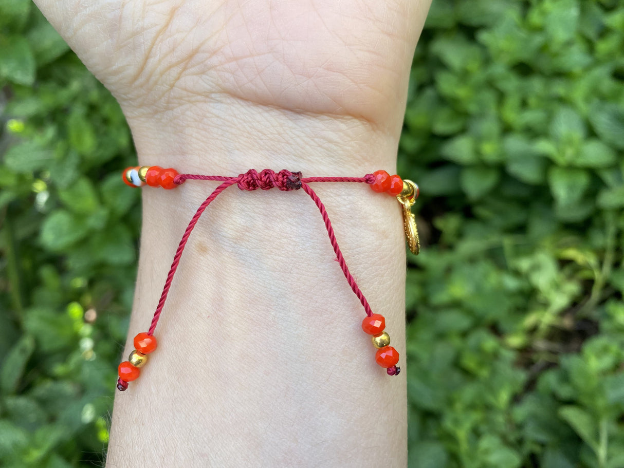 Red thread bracelet