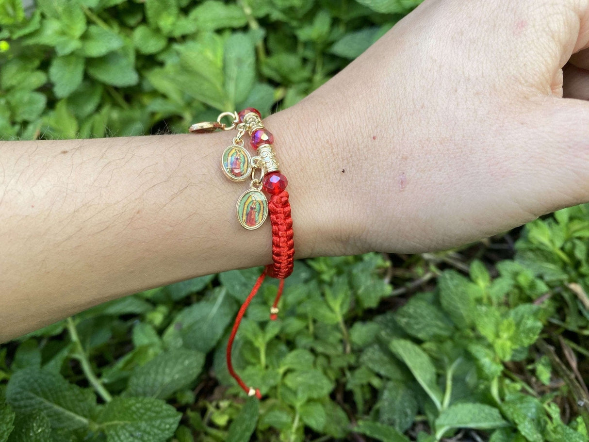 Charm bracelet featuring the Virgen de Guadalupe design